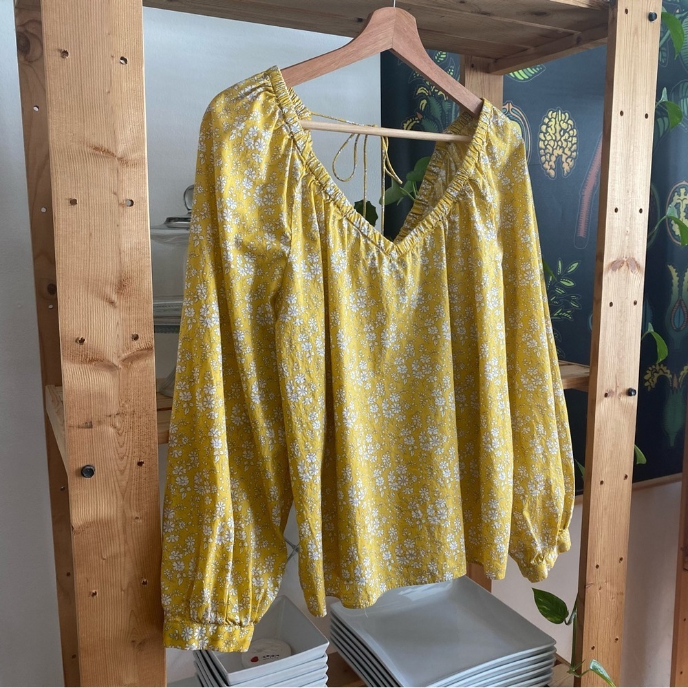 J. Crew Liberty Fabrics Yellow Floral Capel V-Neck Organic Cotton Blouse M - Picture 5 of 14